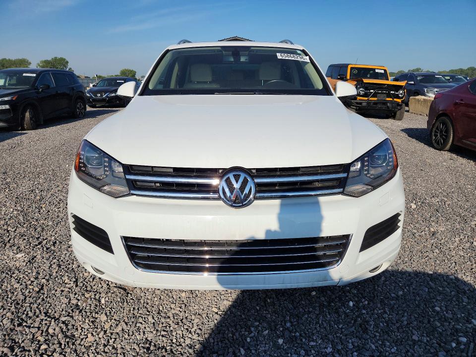 Продажа на аукционе авто 2013 Volkswagen Touareg, vin: WVGEP9BP8DD007501, номер лота: 65868296
