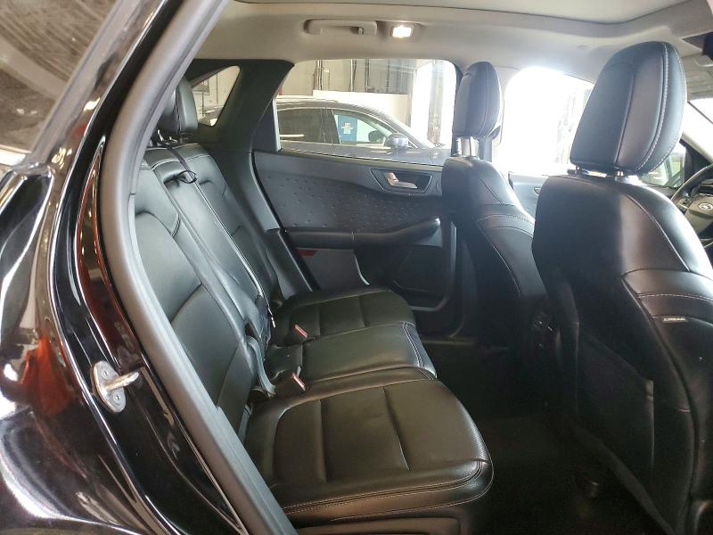 65953946 :رقم المزاد ، 1FMCU9J98LUA56585 vin ، 2020 Ford Escape مزاد بيع
