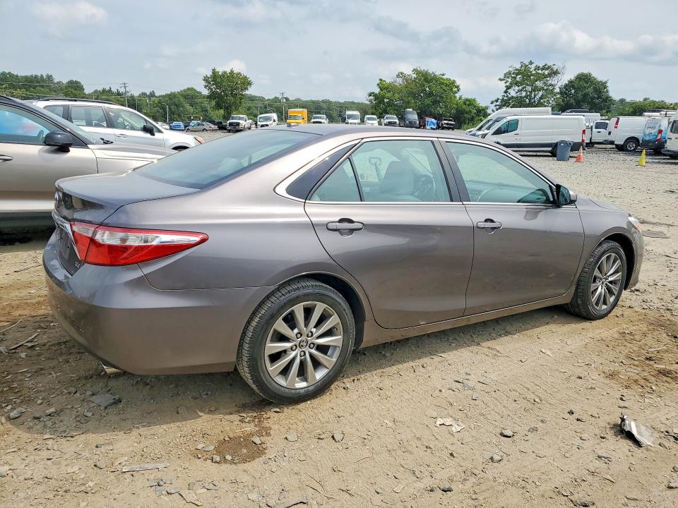2015 Toyota Camry მანქანა იყიდება აუქციონზე, vin: 4T1BF1FK6FU942881, აუქციონის ნომერი: 66193316