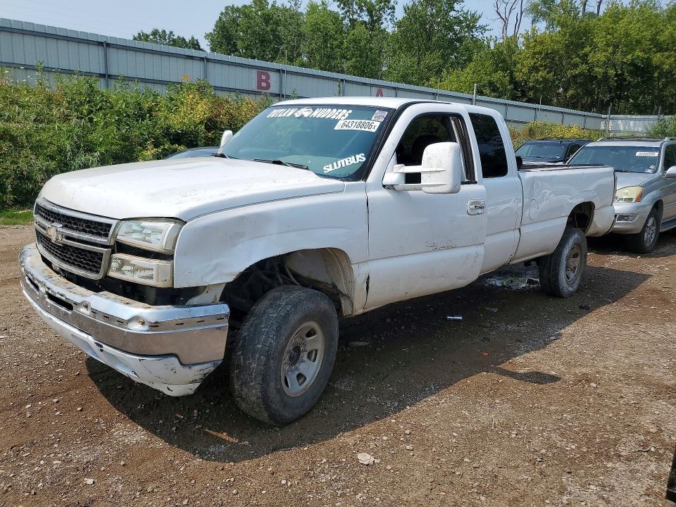 Продаж на аукціоні авто 2005 Chevrolet Silverado, vin: 1GCHK39275E232852, номер лоту: 64318806