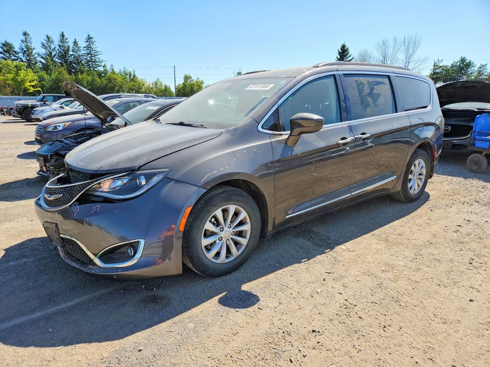 2017 Chrysler Pacifica მანქანა იყიდება აუქციონზე, vin: 2C4RC1BG9HR628607, აუქციონის ნომერი: 63151566