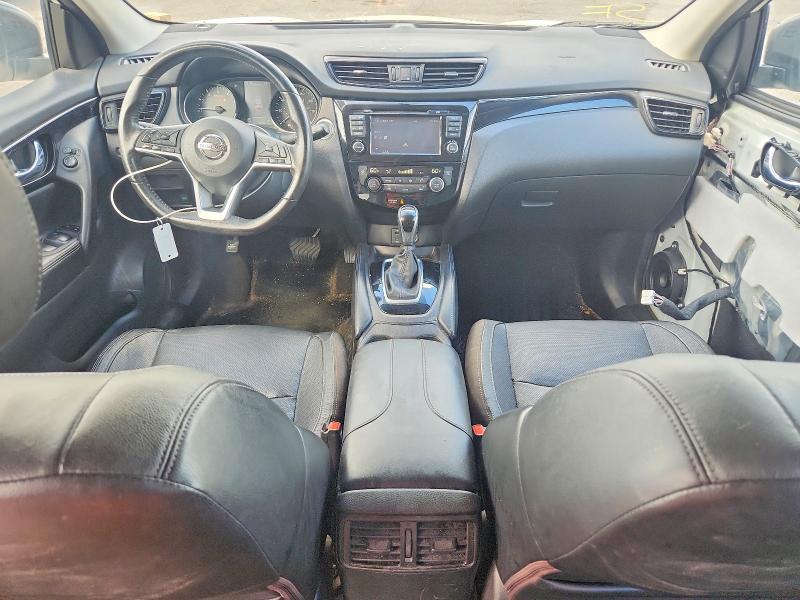67113486 :رقم المزاد ، JN1BJ1CP5HW019885 vin ، 2017 Nissan Rogue Sport مزاد بيع