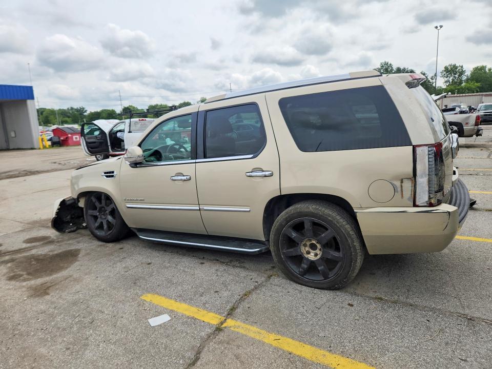 Продаж на аукціоні авто 2007 Cadillac Escalade, vin: 1GYFK63847R337571, номер лоту: 64909146