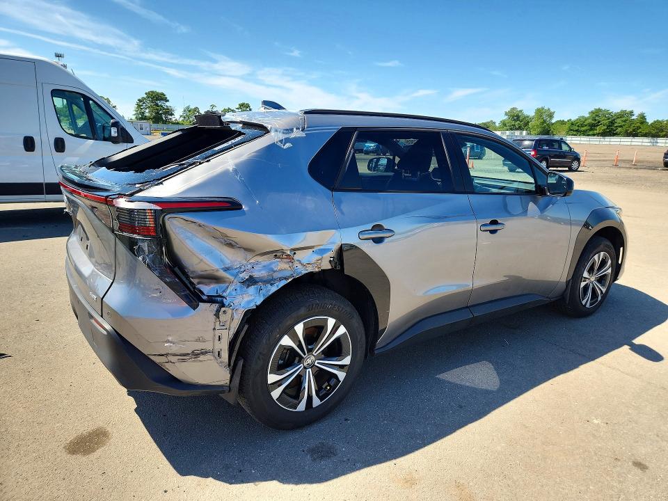 Продажа на аукционе авто 2024 Toyota Bz4x, vin: JTMABACA2RA088971, номер лота: 62972926