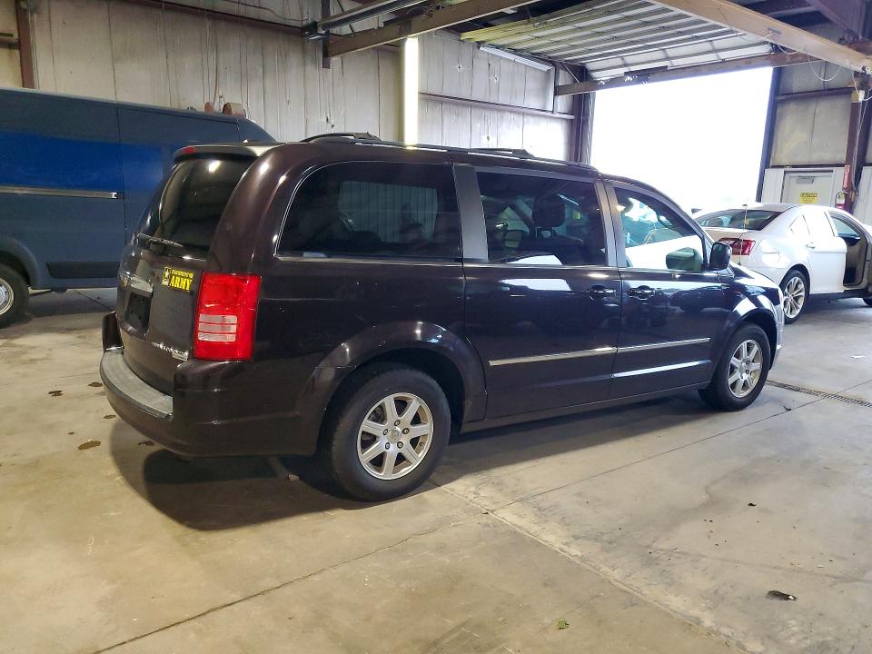 64123416 :رقم المزاد ، 2A4RR5D15AR240059 vin ، 2010 Chrysler Town & Country مزاد بيع