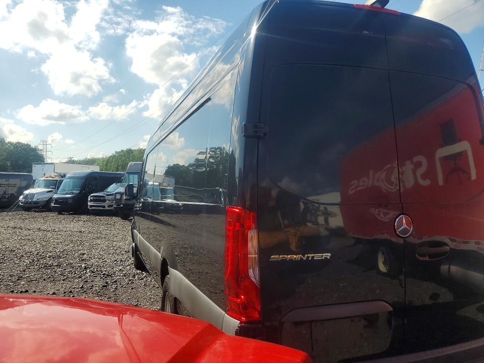 64435296 :رقم المزاد ، W1W5EDHY0LT023651 vin ، 2020 Mercedes-benz Sprinter مزاد بيع
