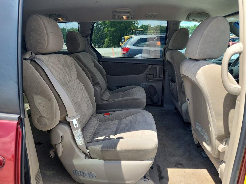 2010 Toyota Sienna მანქანა იყიდება აუქციონზე, vin: 5TDKK4CC3AS341570, აუქციონის ნომერი: 64364726