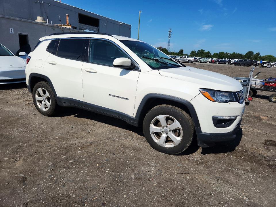 Продаж на аукціоні авто 2018 Jeep Compass, vin: 3C4NJDBB0JT401996, номер лоту: 66185706