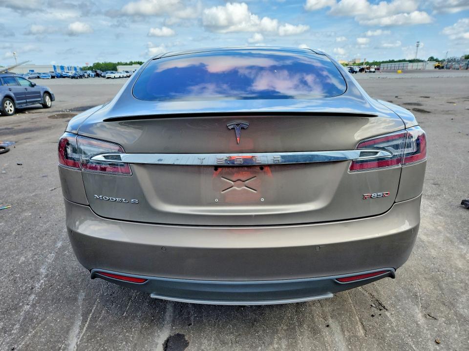67109276 :رقم المزاد ، 5YJSA1H45FF089187 vin ، 2015 Tesla Model S مزاد بيع