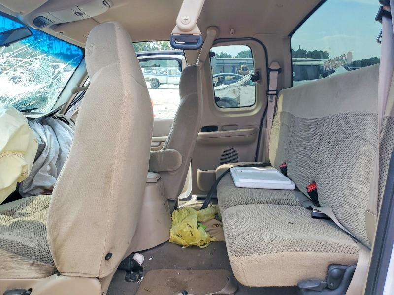 65534766 :رقم المزاد ، 1FTRX17W2YNB09545 vin ، 2000 Ford F150 مزاد بيع