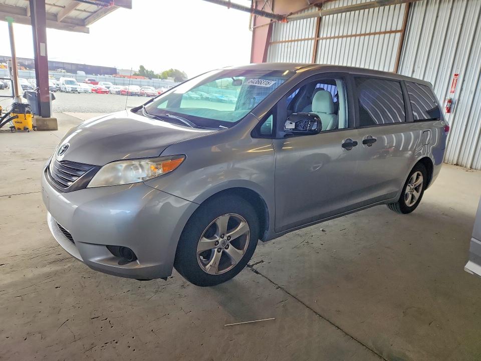 Продажа на аукционе авто 2013 Toyota Sienna, vin: 5TDZK3DC3DS391607, номер лота: 64366316