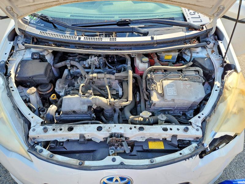 2013 Toyota Prius C მანქანა იყიდება აუქციონზე, vin: JTDKDTB38D1531517, აუქციონის ნომერი: 64439156