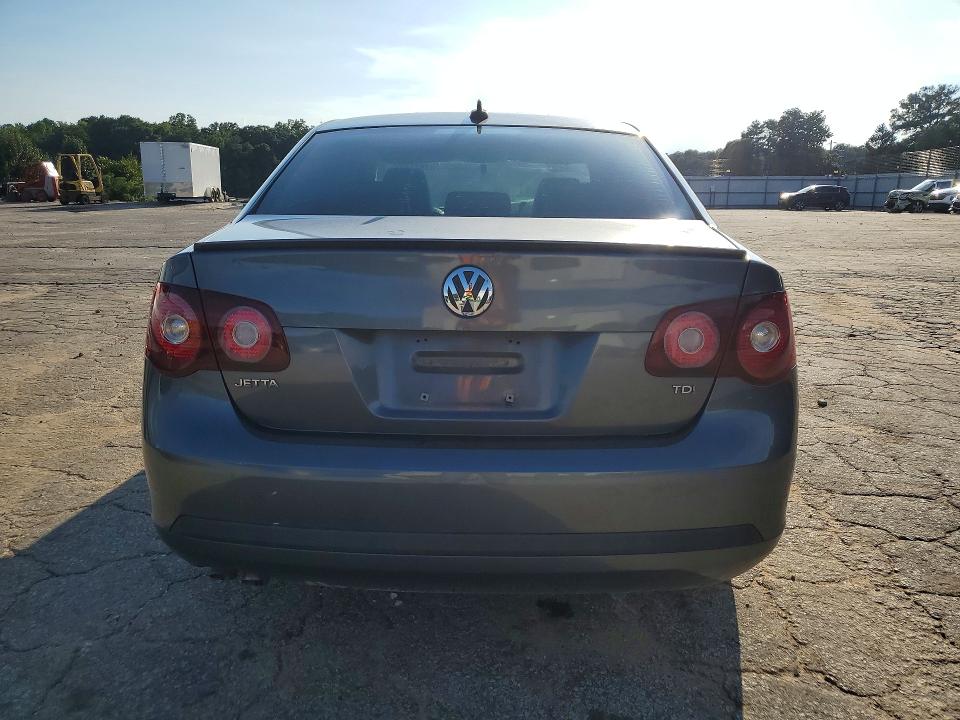 63841426 :رقم المزاد ، 3VWRL7AJ6AM020229 vin ، 2010 Volkswagen Jetta مزاد بيع