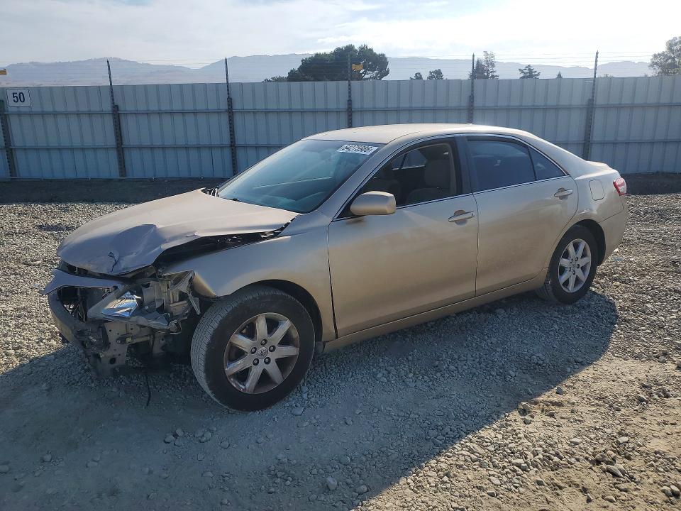 2010 Toyota Camry მანქანა იყიდება აუქციონზე, vin: 4T1BF3EKXAU022287, აუქციონის ნომერი: 64275986