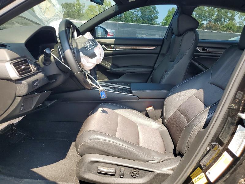 Продажа на аукционе авто 2019 Honda Accord, vin: 1HGCV1F33KA104812, номер лота: 64690936