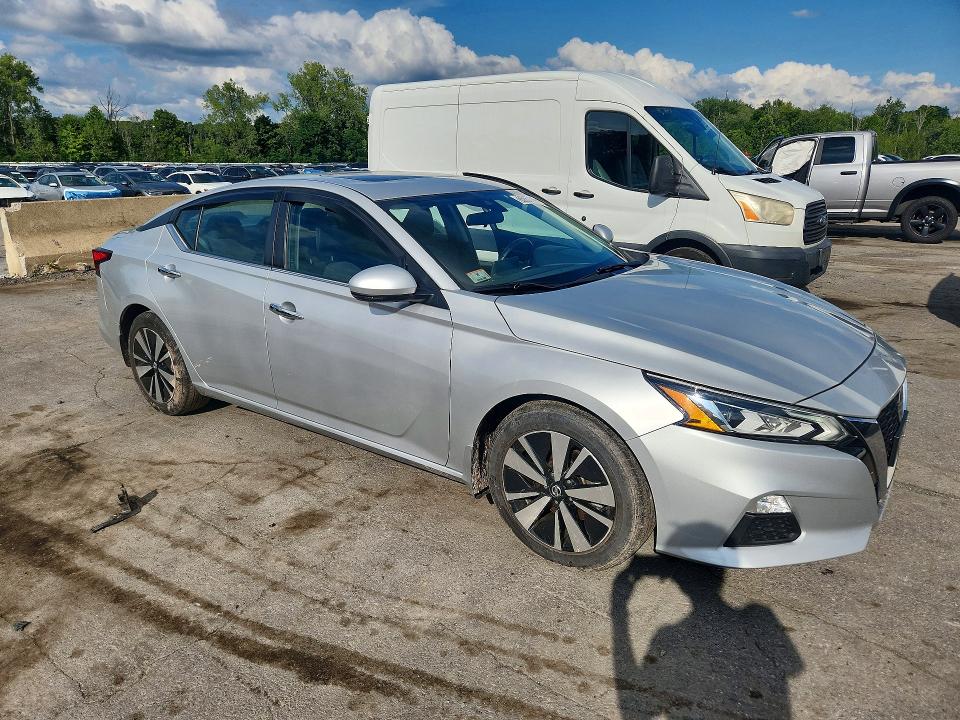 65657146 :رقم المزاد ، 1N4BL4DVXNN405506 vin ، 2022 Nissan Altima مزاد بيع