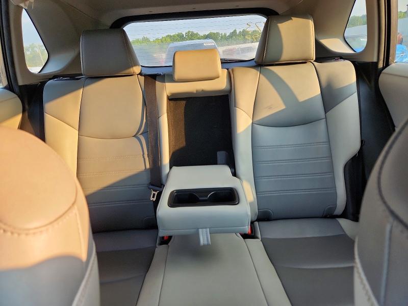 63548216 :رقم المزاد ، 2T3C1RFV1MC103173 vin ، 2021 Toyota Rav4 مزاد بيع