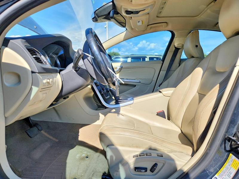 2013 Volvo S60 მანქანა იყიდება აუქციონზე, vin: YV1612FH1D2202463, აუქციონის ნომერი: 66359216