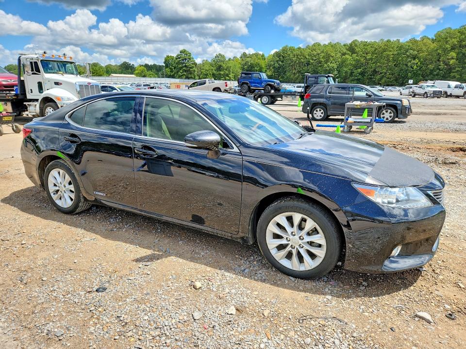 64577266 :رقم المزاد ، JTHBW1GG3D2021496 vin ، 2013 Lexus Es مزاد بيع