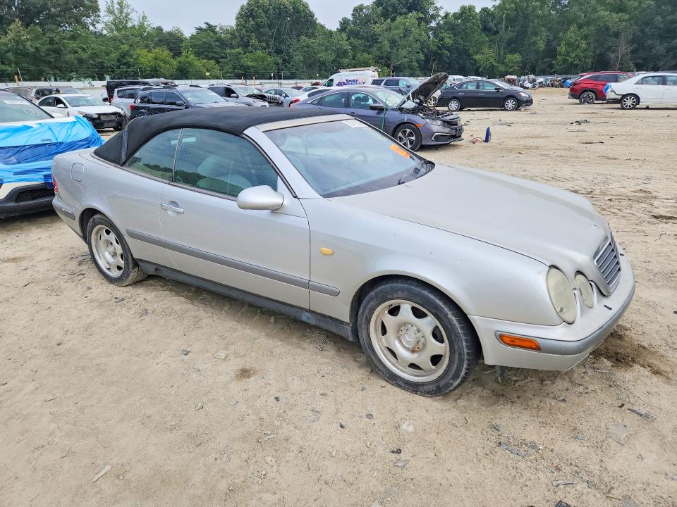 65410286 :رقم المزاد ، WDBLK65G4XT026480 vin ، 1999 Mercedes-benz Clk مزاد بيع