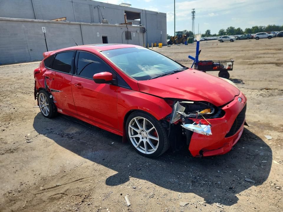 65935576 :رقم المزاد ، 1FADP3L93DL175393 vin ، 2013 Ford Focus مزاد بيع