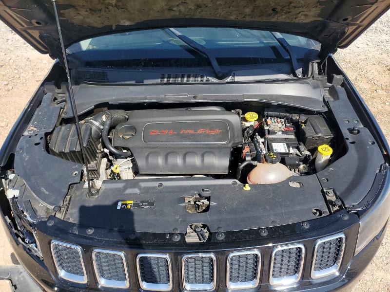 65314016 :رقم المزاد ، 3C4NJDCB9JT231555 vin ، 2018 Jeep Compass مزاد بيع