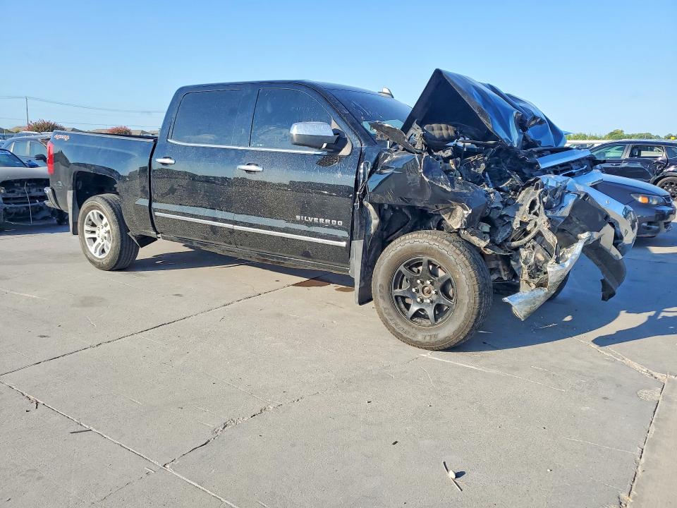 64409576 :رقم المزاد ، 3GCUKSEC7GG141597 vin ، 2016 Chevrolet Silverado مزاد بيع