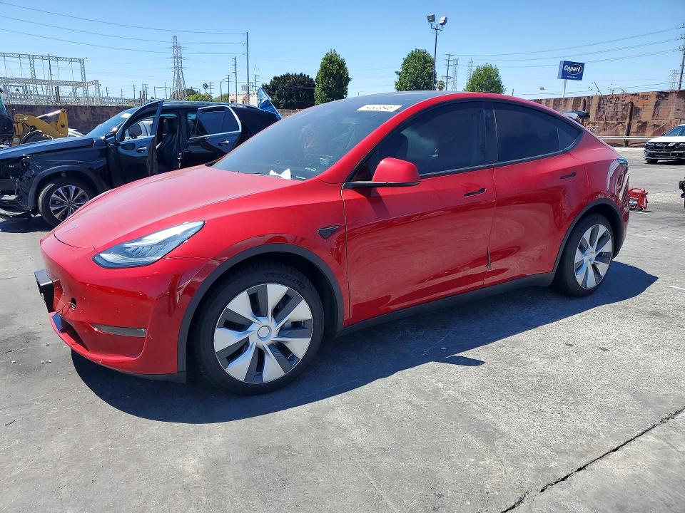 64503846 :رقم المزاد ، 5YJYGDEE8LF051259 vin ، 2020 Tesla Model Y مزاد بيع