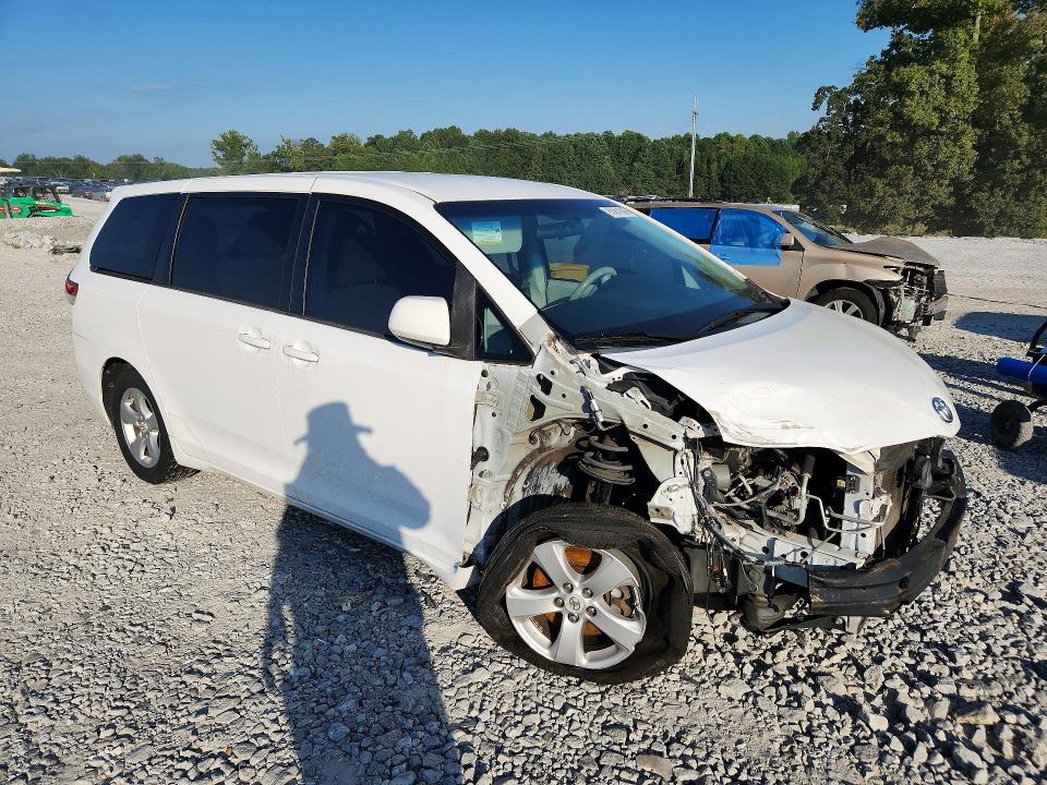 65861506 :رقم المزاد ، 5TDKA3DC0CS013991 vin ، 2012 Toyota Sienna مزاد بيع