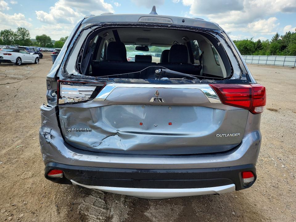 2018 Mitsubishi Outlander მანქანა იყიდება აუქციონზე, vin: JA4J24A5XJZ030372, აუქციონის ნომერი: 63582226