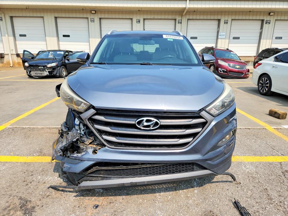 Aukcja sprzedaży 2016 Hyundai Tucson, vin: KM8J33A27GU124780, numer aukcji: 64420256
