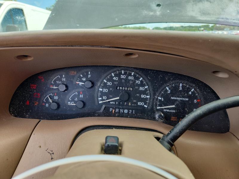 65312206 :رقم المزاد ، 5LMPU28L6WLJ61224 vin ، 1998 Lincoln Navigator مزاد بيع
