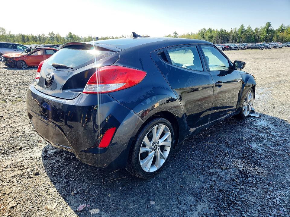 66168246 :رقم المزاد ، KMHTC6AD7HU630613 vin ، 2017 Hyundai Veloster مزاد بيع
