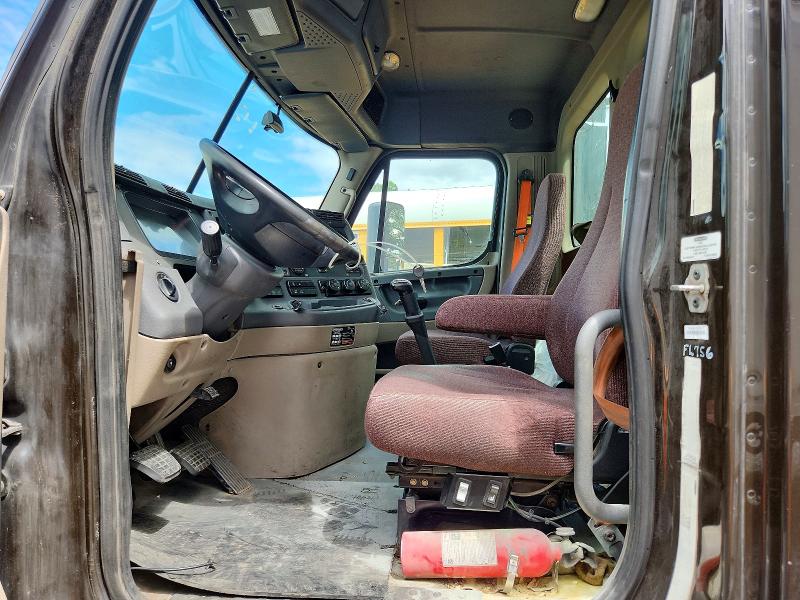 Aukcja sprzedaży 2015 Freightliner Cascadia, vin: 1FUBGBDV7FLGD8301, numer aukcji: 66353326