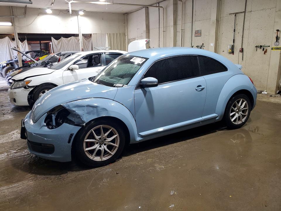 65151716 :رقم المزاد ، 3VWJX7AT5CM624957 vin ، 2012 Volkswagen Beetle مزاد بيع