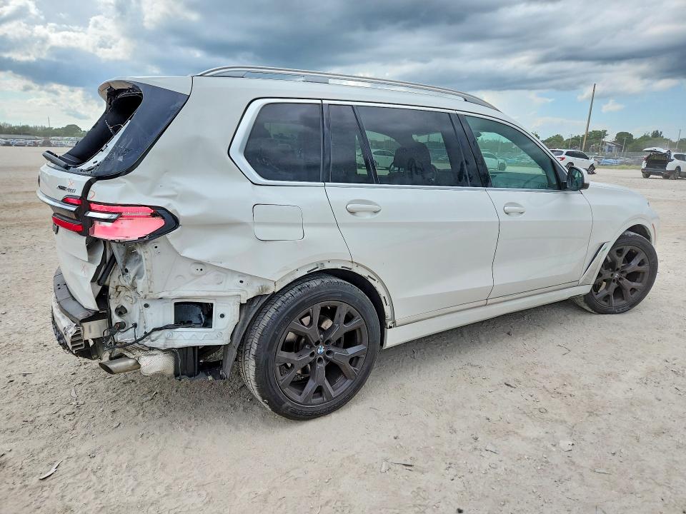 64581066 :رقم المزاد ، 5UX23EM0XR9S36542 vin ، 2024 Bmw X7 مزاد بيع