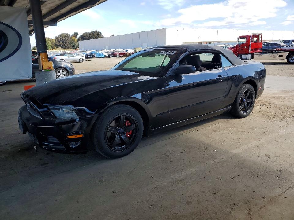 2013 Ford Mustang მანქანა იყიდება აუქციონზე, vin: 1ZVBP8EM1D5203919, აუქციონის ნომერი: 65211906