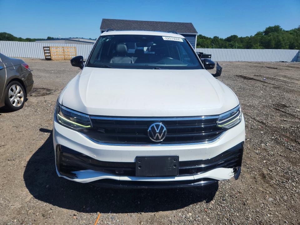 62019006 :رقم المزاد ، 3VV8B7AX9NM057840 vin ، 2022 Volkswagen Tiguan مزاد بيع