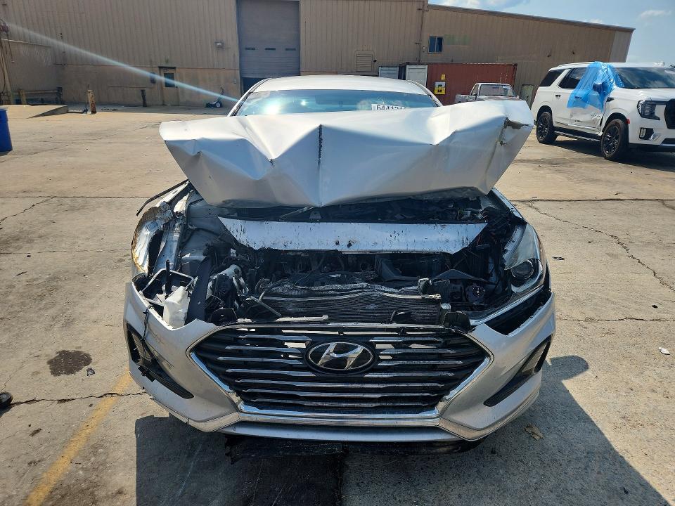 64412106 :رقم المزاد ، 5NPE24AF4JH599239 vin ، 2018 Hyundai Sonata مزاد بيع