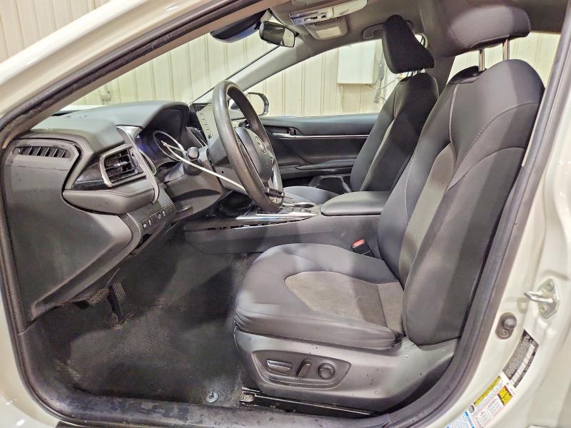 63911916 :رقم المزاد ، 4T1C11BKXMU032284 vin ، 2021 Toyota Camry مزاد بيع
