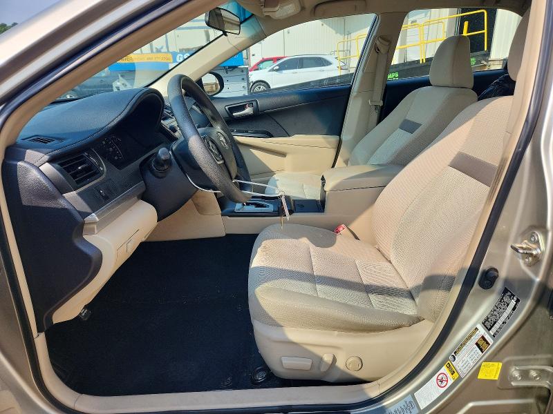 62823896 :رقم المزاد ، 4T1BF1FK6EU364456 vin ، 2014 Toyota Camry مزاد بيع