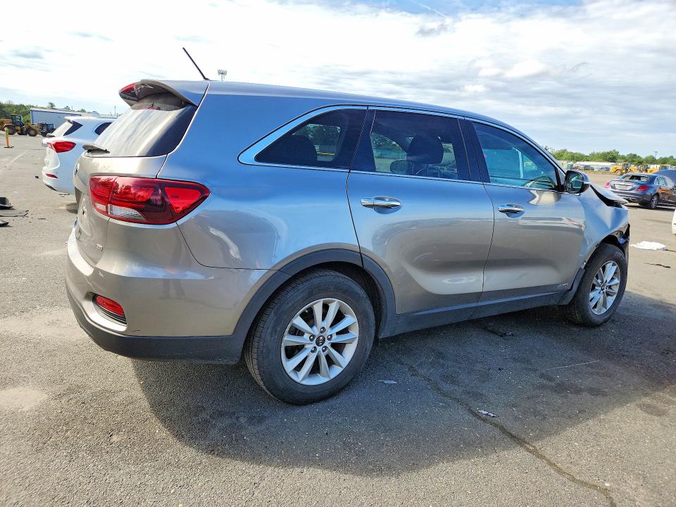 2019 Kia Sorento მანქანა იყიდება აუქციონზე, vin: 5XYPGDA37KG493537, აუქციონის ნომერი: 66921706