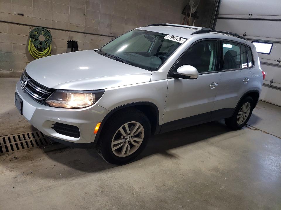 Aukcja sprzedaży 2016 Volkswagen Tiguan, vin: WVGBV7AX0GW604486, numer aukcji: 62905436