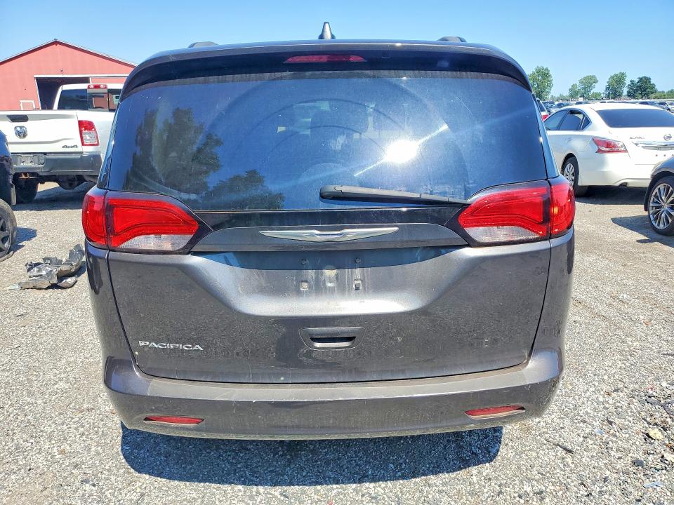 Продажа на аукционе авто 2018 Chrysler Pacifica, vin: 2C4RC1AG2JR139537, номер лота: 62971666