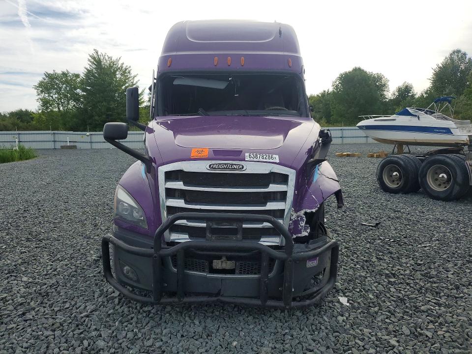 2022 Freightliner Cascadia 126 მანქანა იყიდება აუქციონზე, vin: 3AKJHHDR7NSMY6040, აუქციონის ნომერი: 63878286