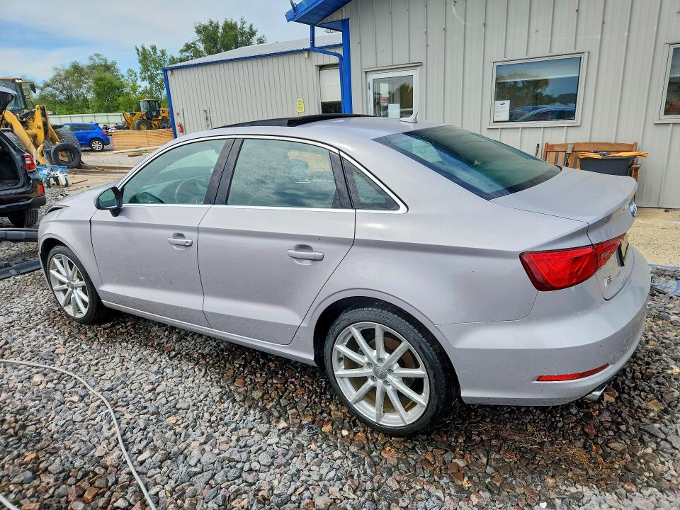 65484806 :رقم المزاد ، WAUE8GFF1G1031374 vin ، 2016 Audi A3 مزاد بيع