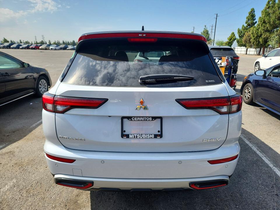 Продажа на аукционе авто 2023 Mitsubishi Outlander, vin: JA4T5UA97PZ058156, номер лота: 64561226