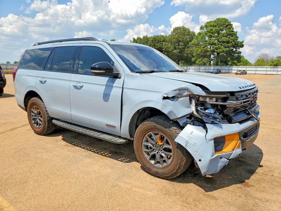 Продаж на аукціоні авто 2025 Ford Expedition, vin: 1FMJU1RG3SEA04639, номер лоту: 67071716