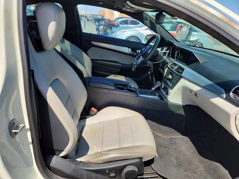 2012 Mercedes-benz C მანქანა იყიდება აუქციონზე, vin: WDDGJ4HB1CF752757, აუქციონის ნომერი: 64916006