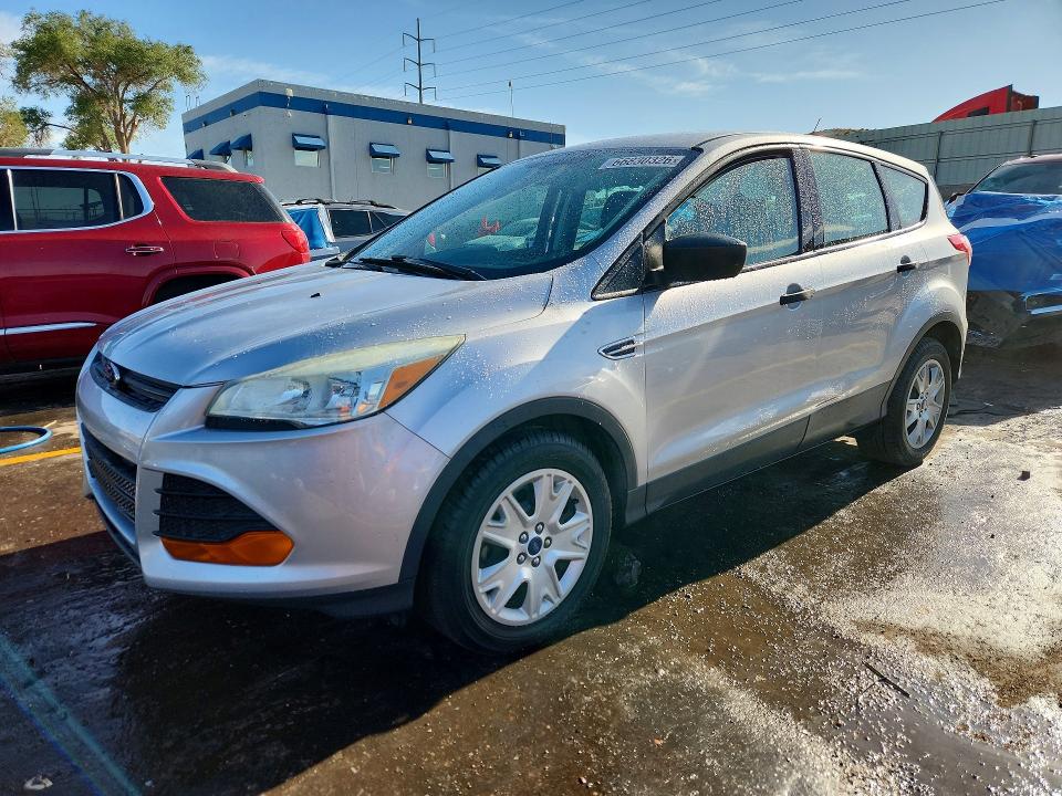 66830326 :رقم المزاد ، 1FMCU0F73GUB07564 vin ، 2016 Ford Escape مزاد بيع